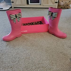 Rain boots
